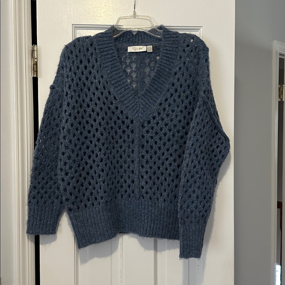 RD Style Women's Knit V-Neck Sweater in Blue